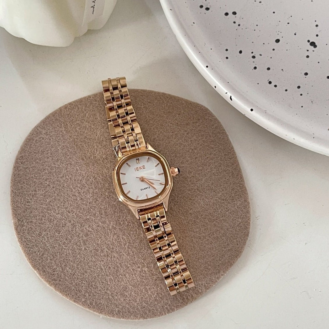 Simple Versatile Fashion Retro Summer Women's Watch - Body Bliss Essentials