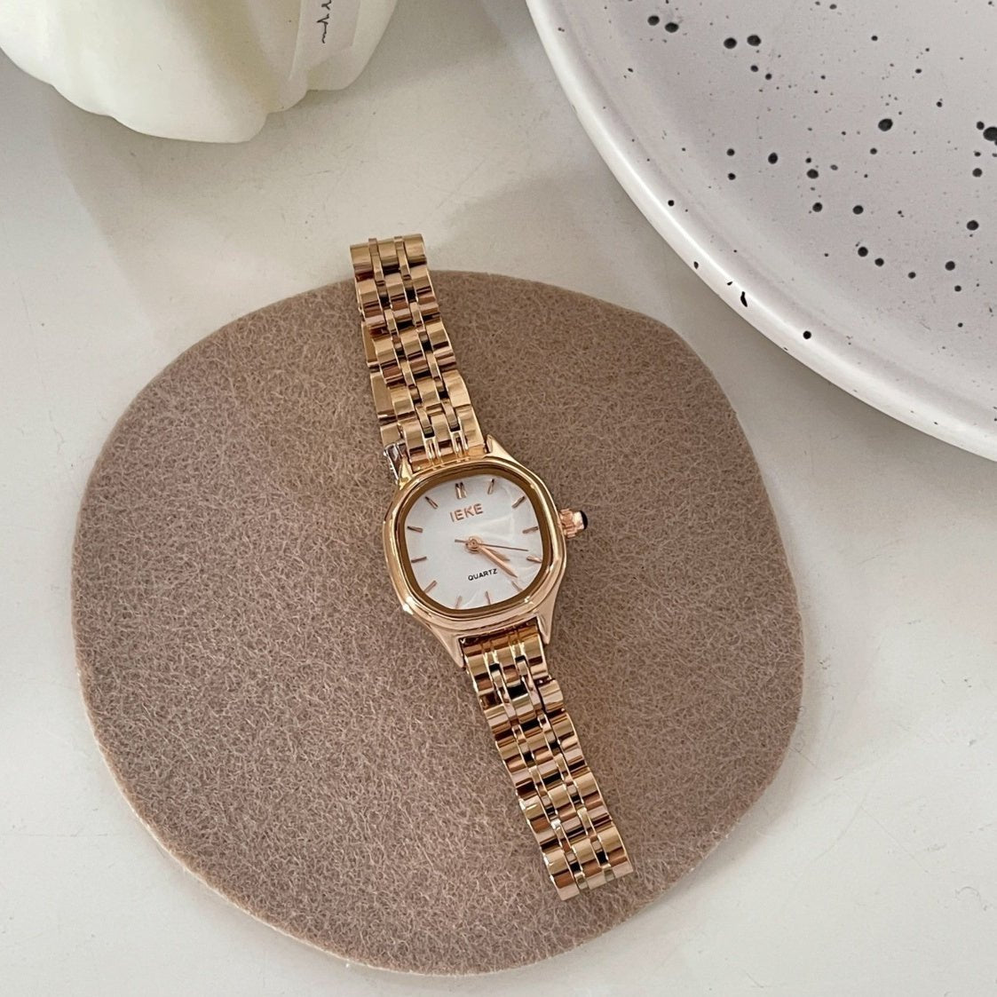 Simple Versatile Fashion Retro Summer Women's Watch - Body Bliss Essentials