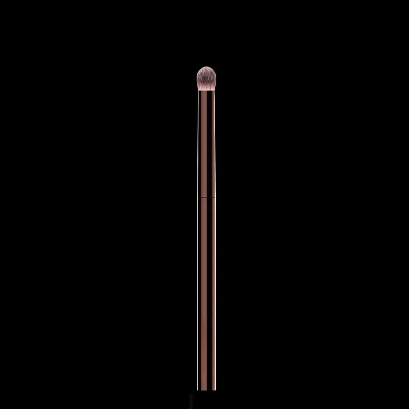 Hourglass Makeup Brush - No.9 Soft Fiber Hair Blending Eyeshadow Brush - Body Bliss Essentials