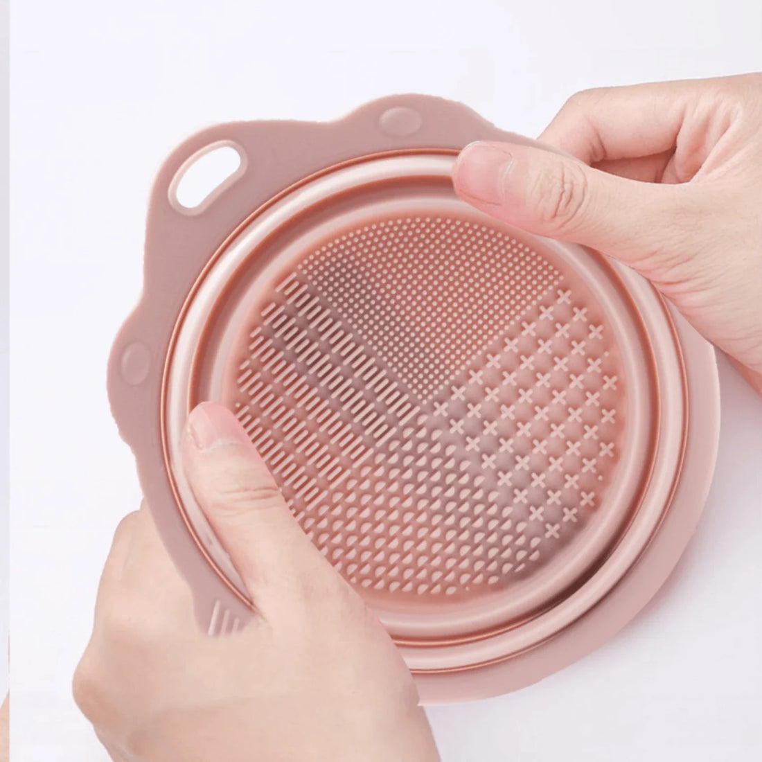 Silicone Makeup Tool Cleaning Bowl - Portable Folding Design - Body Bliss Essentials