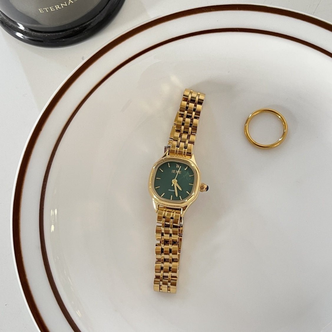 Simple Versatile Fashion Retro Summer Women's Watch - Body Bliss Essentials